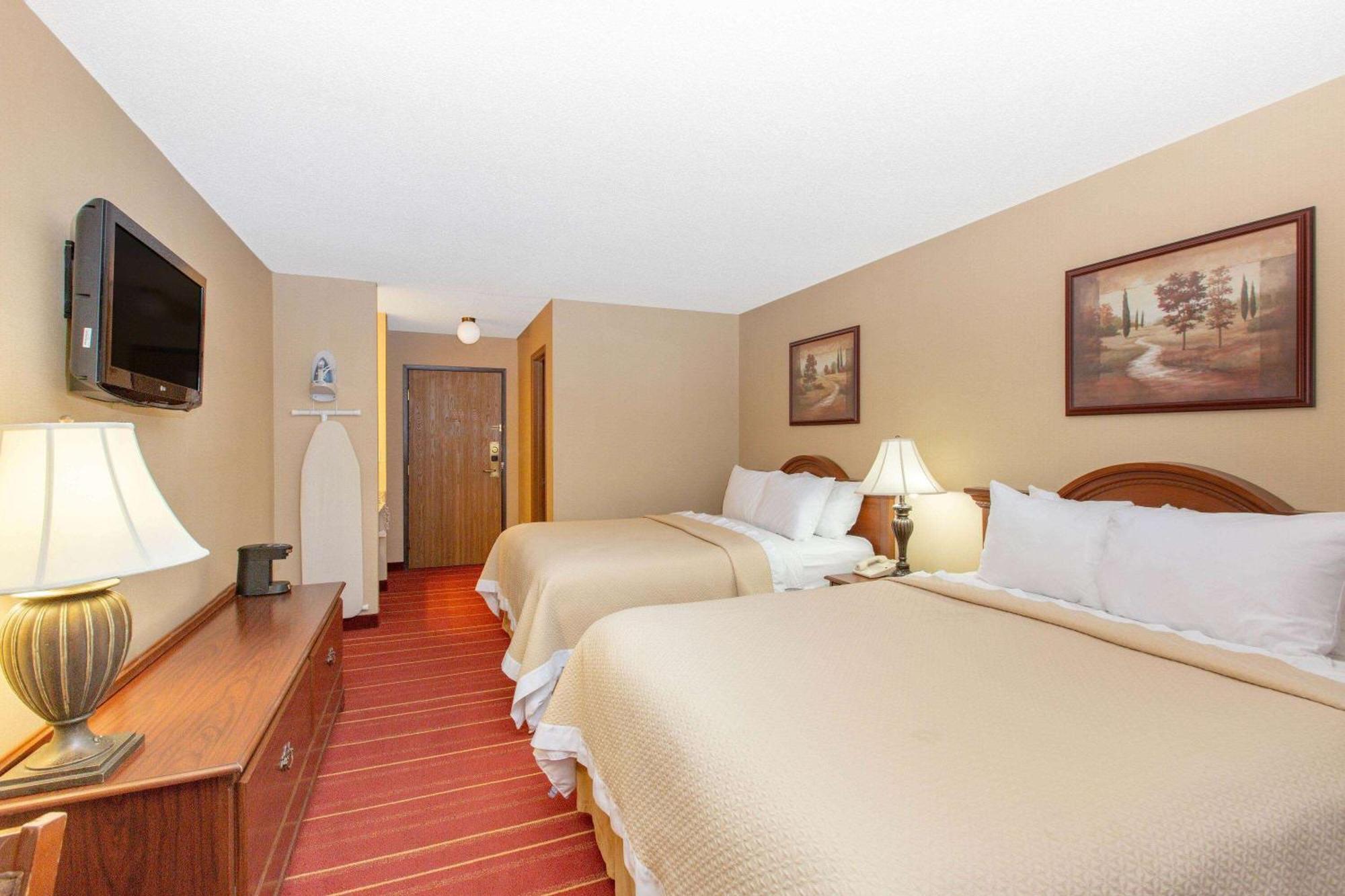 Days Inn By Wyndham Salina I-70 Exterior foto